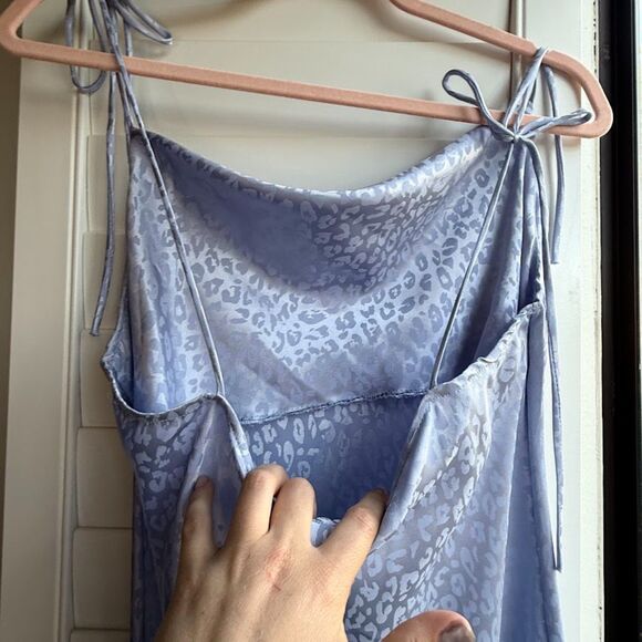 Bias Cut Cowl Neck Slip Dress with tie straps in Periwinkle Leopard Print size M - Picture 6 of 7